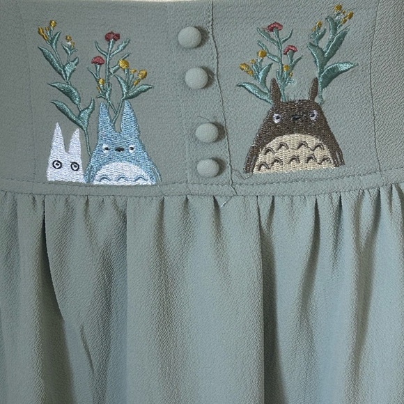 New Her Universe Studio Ghibli My Neighbor Totoro Floral Suspender Skirt sz M - Picture 3 of 11
